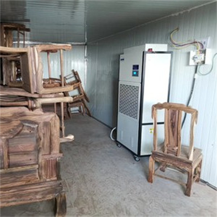 雪茄库房太潮湿怎么办？